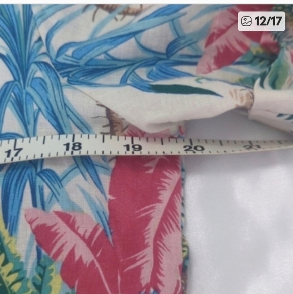 C&C California Short Sleeve Button Up Collared Tropical Cropped Shirt XS - Picture 11 of 12